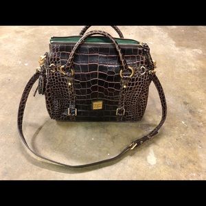 EUC Dooney & Bourke Croco Fino